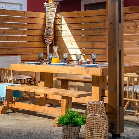 Diogenis House بيت للعطل اليكاناس