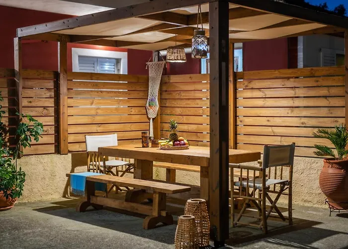 Diogenis House 阿利卡纳斯