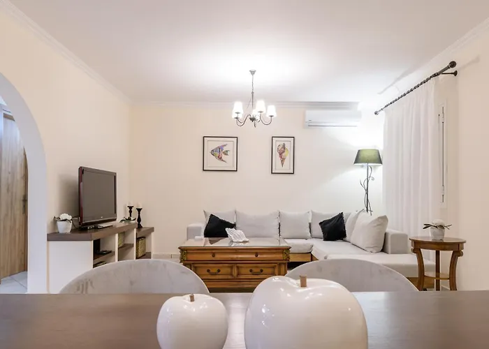 Diogenis House Σπίτι διακοπών Αλυκανάς