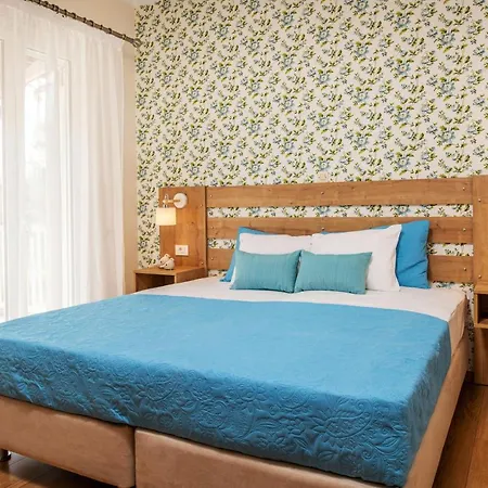 Diogenis House *